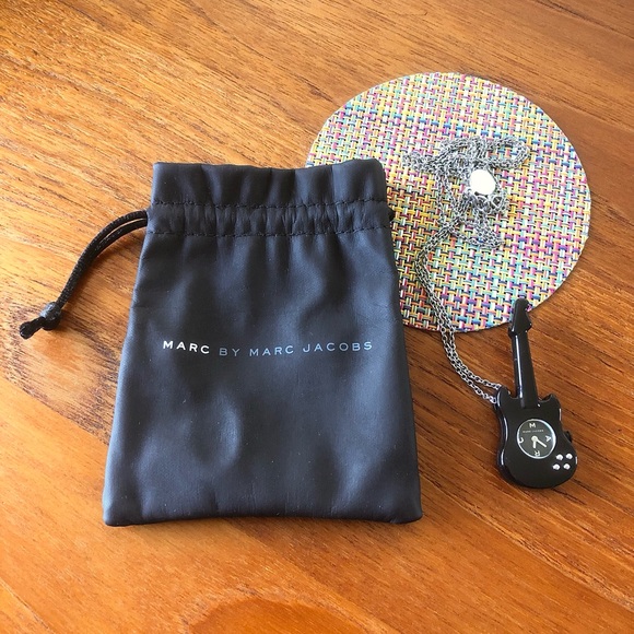 MARC by MARC JACOBS GUITAR PENDANT NECKLACE - Picture 2 of 7